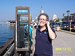 [Sandi is calling her relatives to tell them we are on the dock, and they can see us on the 