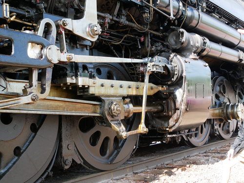 [Union Pacific 4014 Locomotive Wheels and Cylinder]