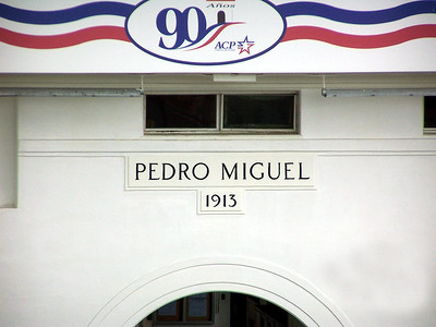 [Pedro Miguel Lock, completed in 1913]