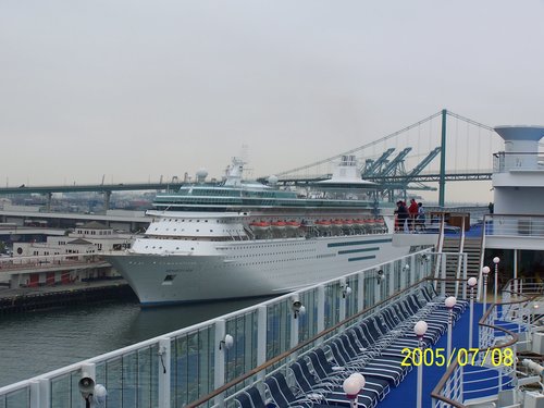 Cruise Ship (Monarch of the Seas)