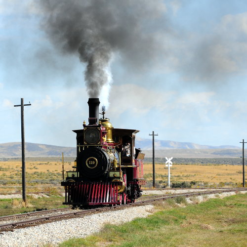 [Union Pacific #119 Steam Locomotive Approaching]