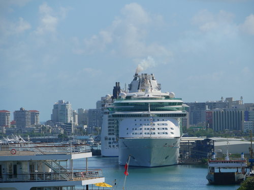 [Lots of Cruise Ships in San Juan]